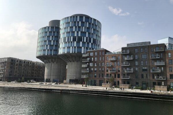 Flere lejligheder og færre huse til salg i Hovedstaden